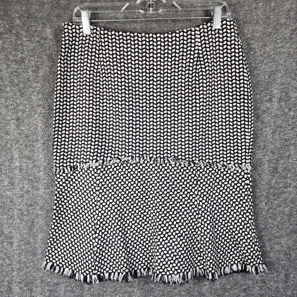 White House Black Market Skirt Womens 8 Pencil Black White Geometric Fringe EUC